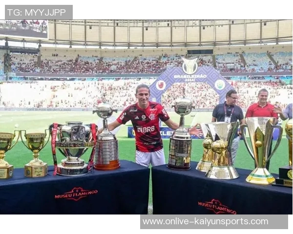 弗拉门戈球员齐声呼吁续约主帅费利佩路易斯续写夺冠传奇